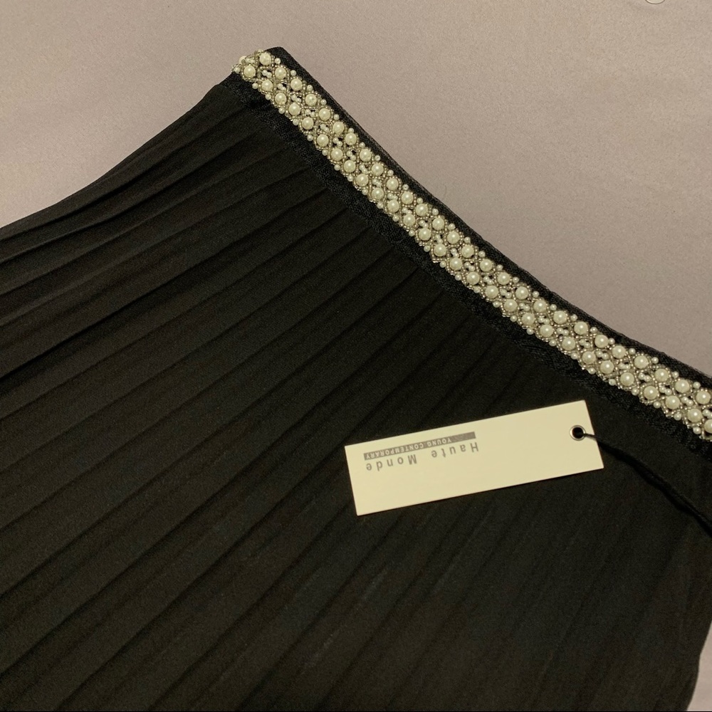 Elegant Beaded Waist Pleaded Skirt